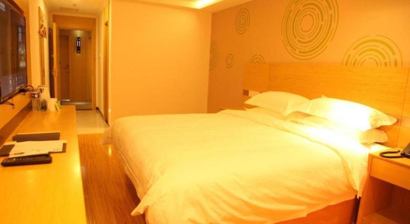 Hotel Greentree Shunyi Fengbo Metro Station